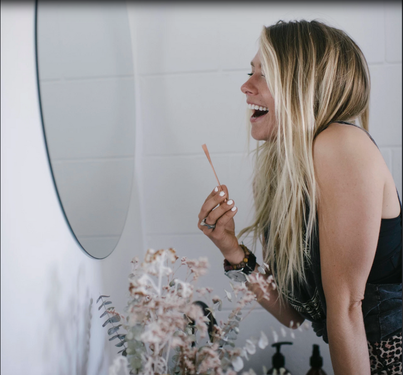 Why and How Using a 100% Copper tongue Scraper is Best.